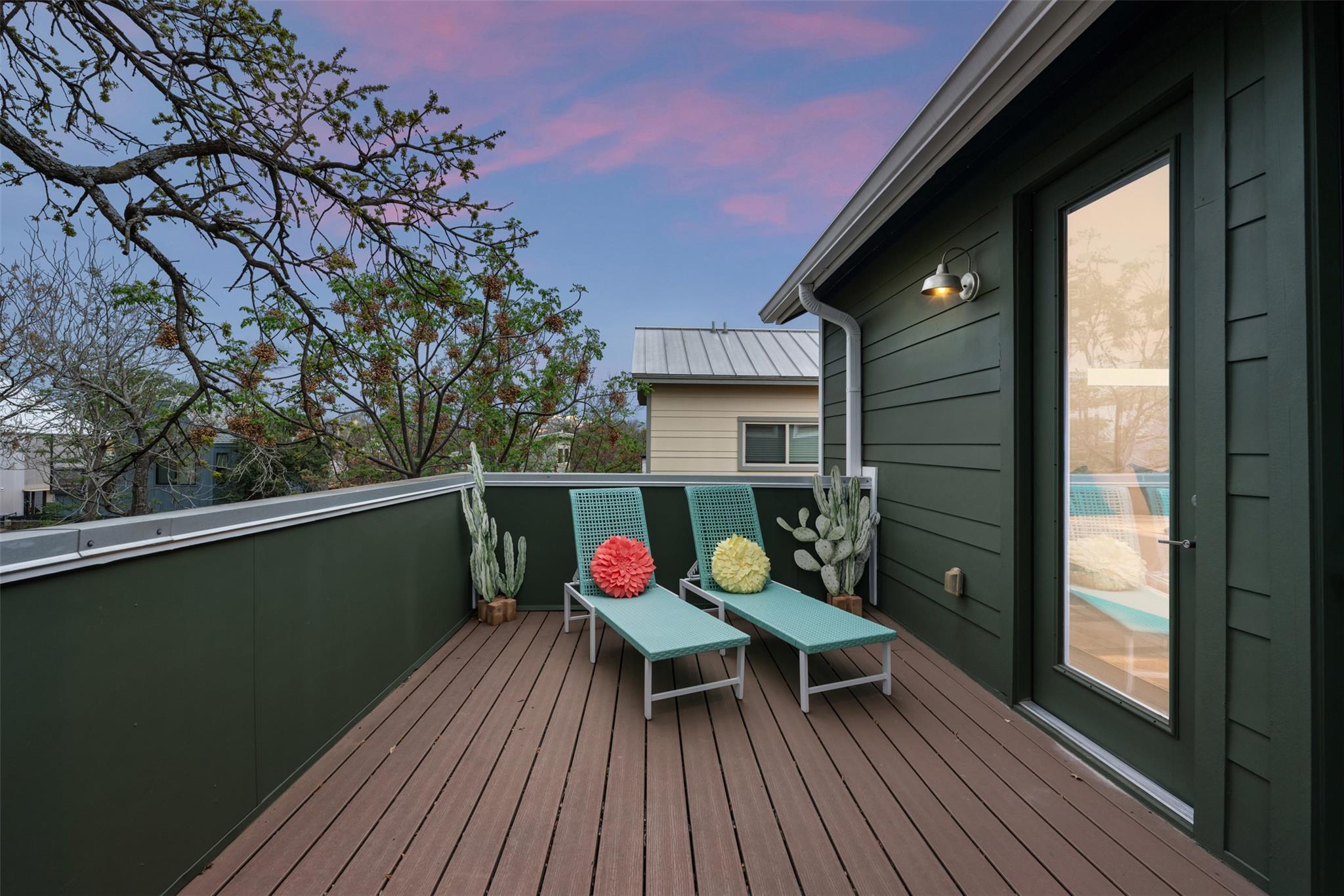 1310 Cedar Ave — photo 4