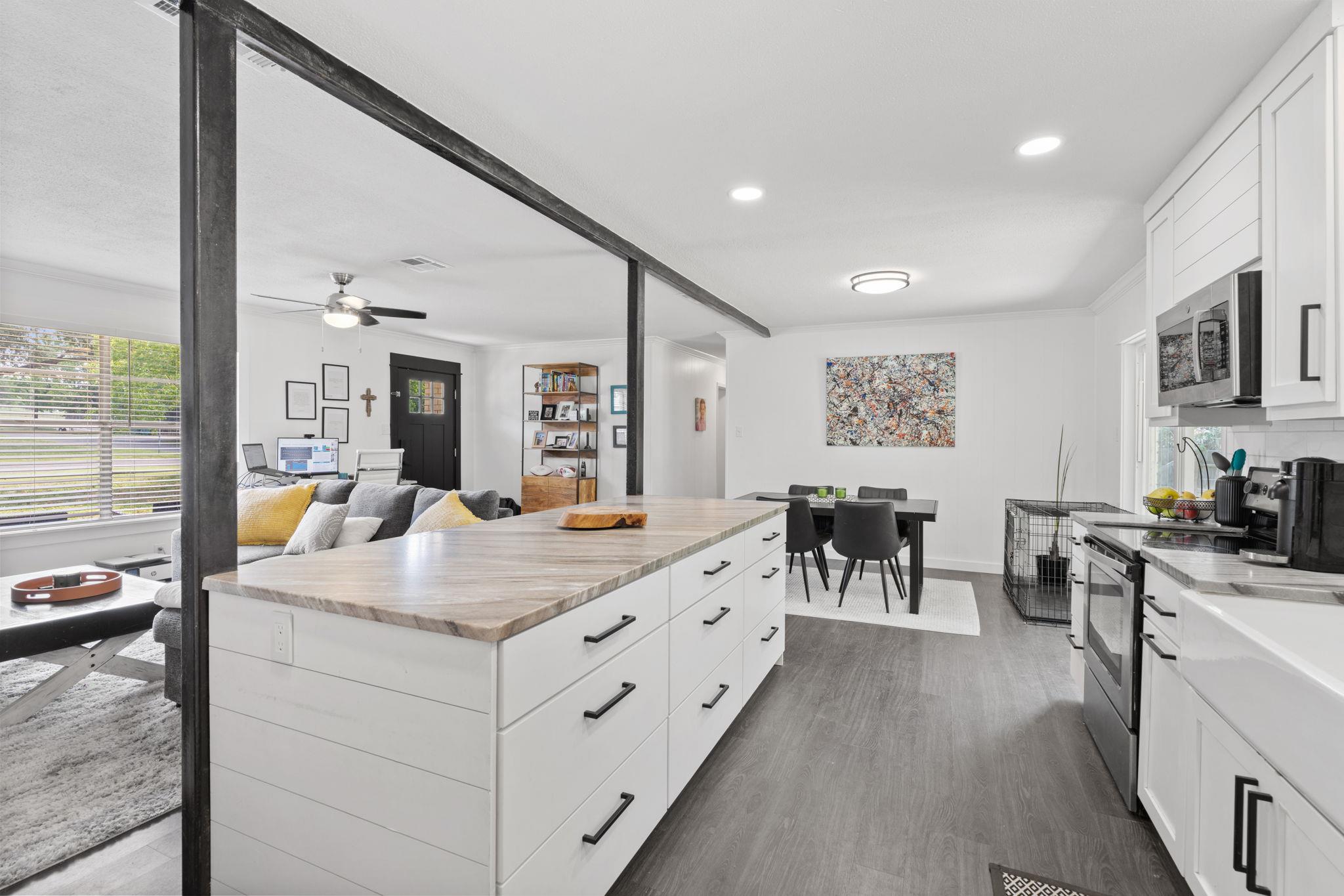 1200 Ash DR — photo 5