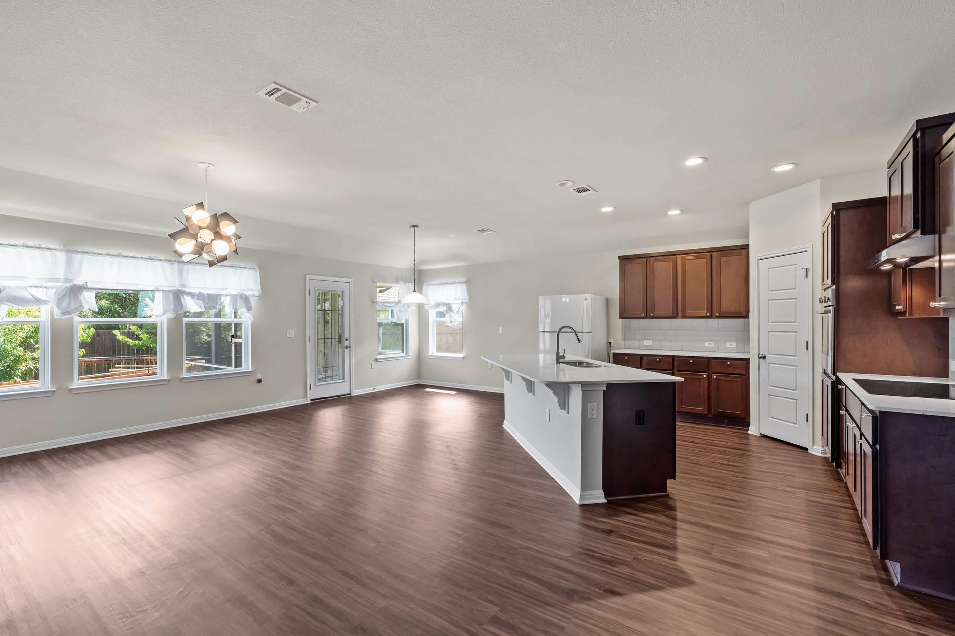 16512 Enamorado RD — photo 5