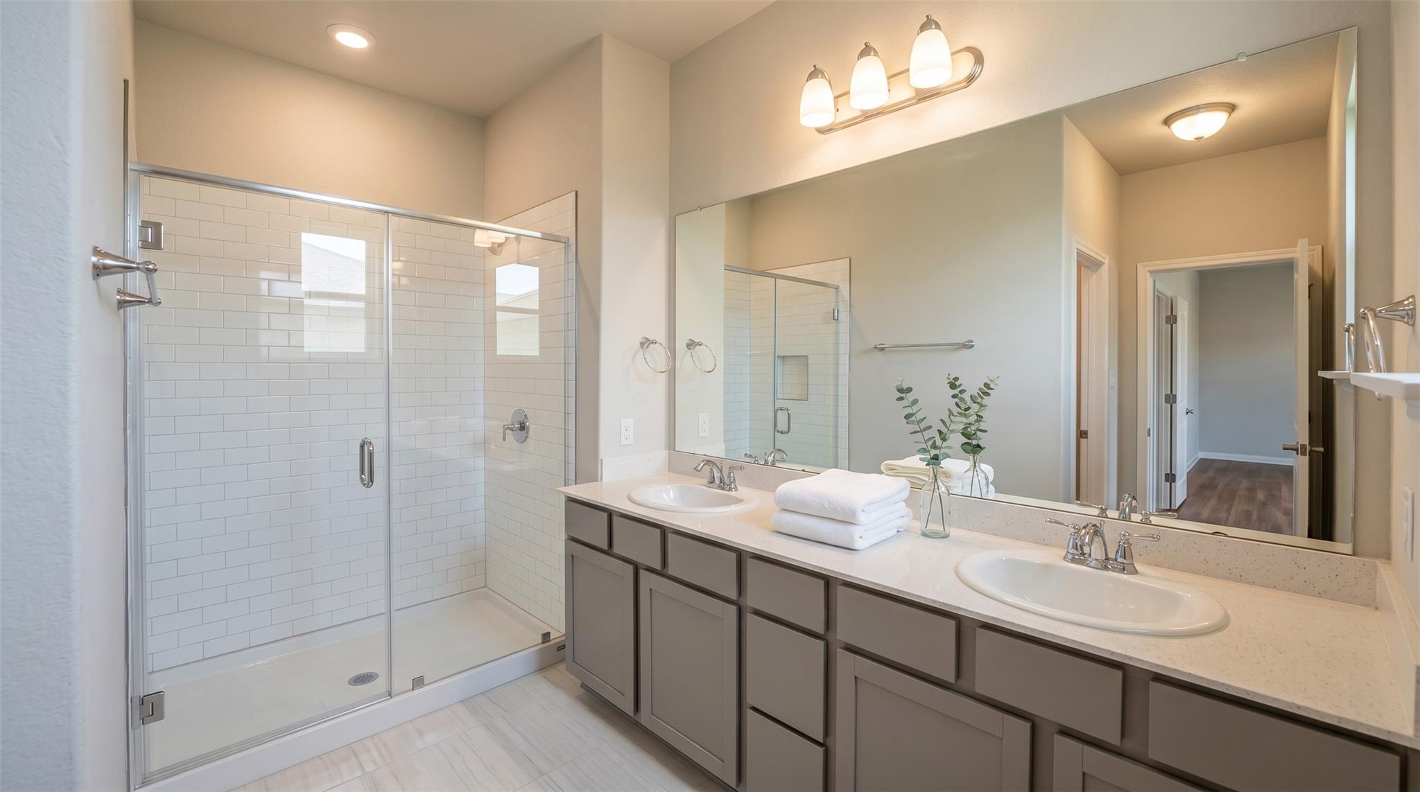 1015 Vista View DR #901 — photo 4