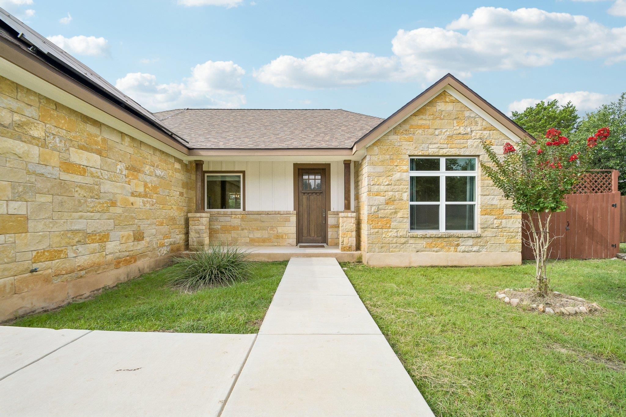 6 Round Bluff CIR — photo 3