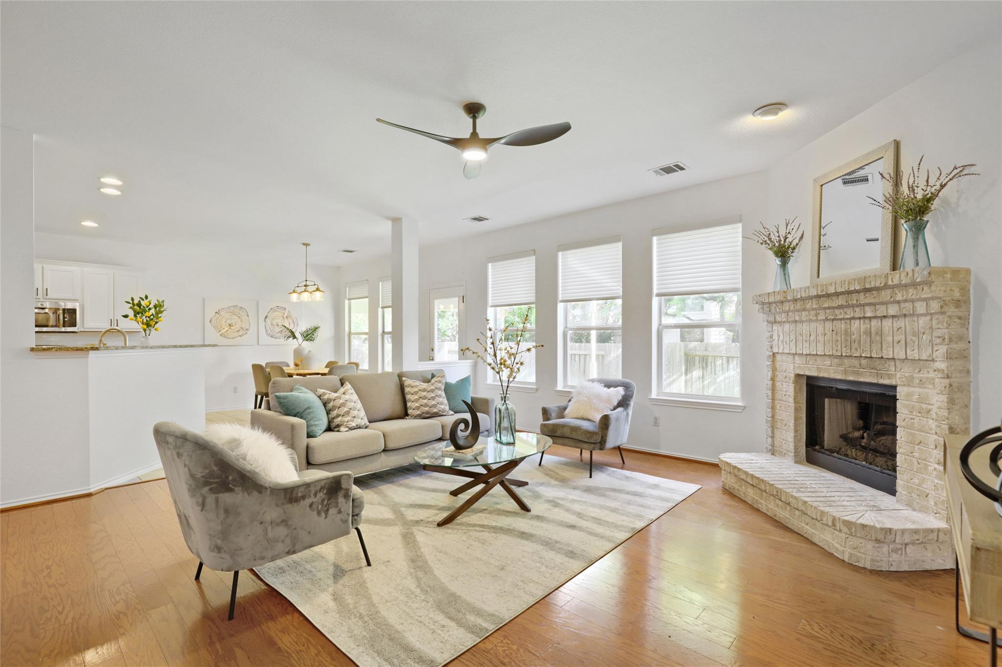 2302 Kristen LN — photo 5