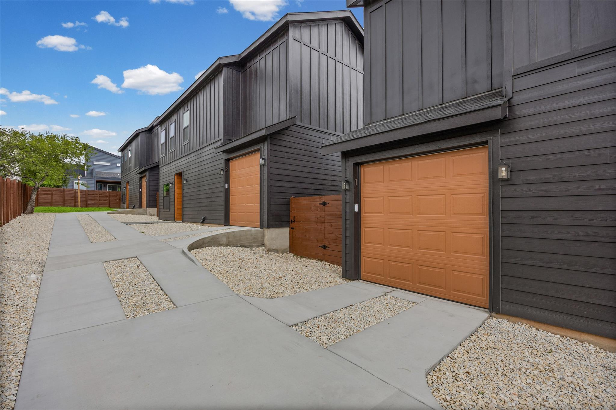 7310 Carver Ave #2 — photo 4