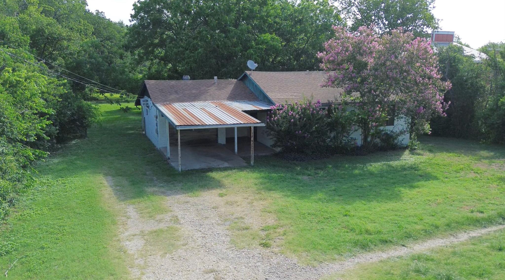 1806 Fortview RD — photo 3