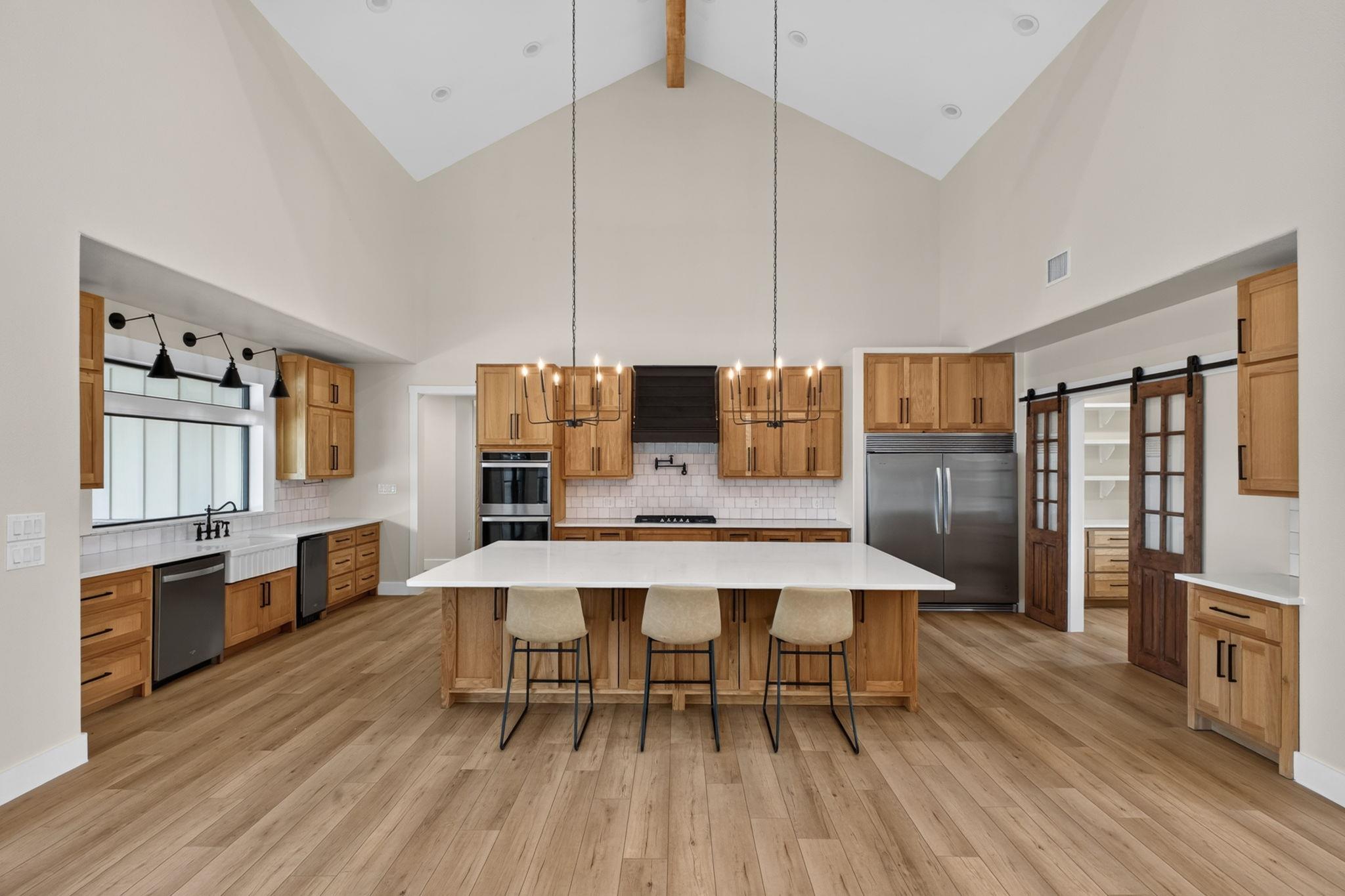 1215 Private Road 7039 — photo 4