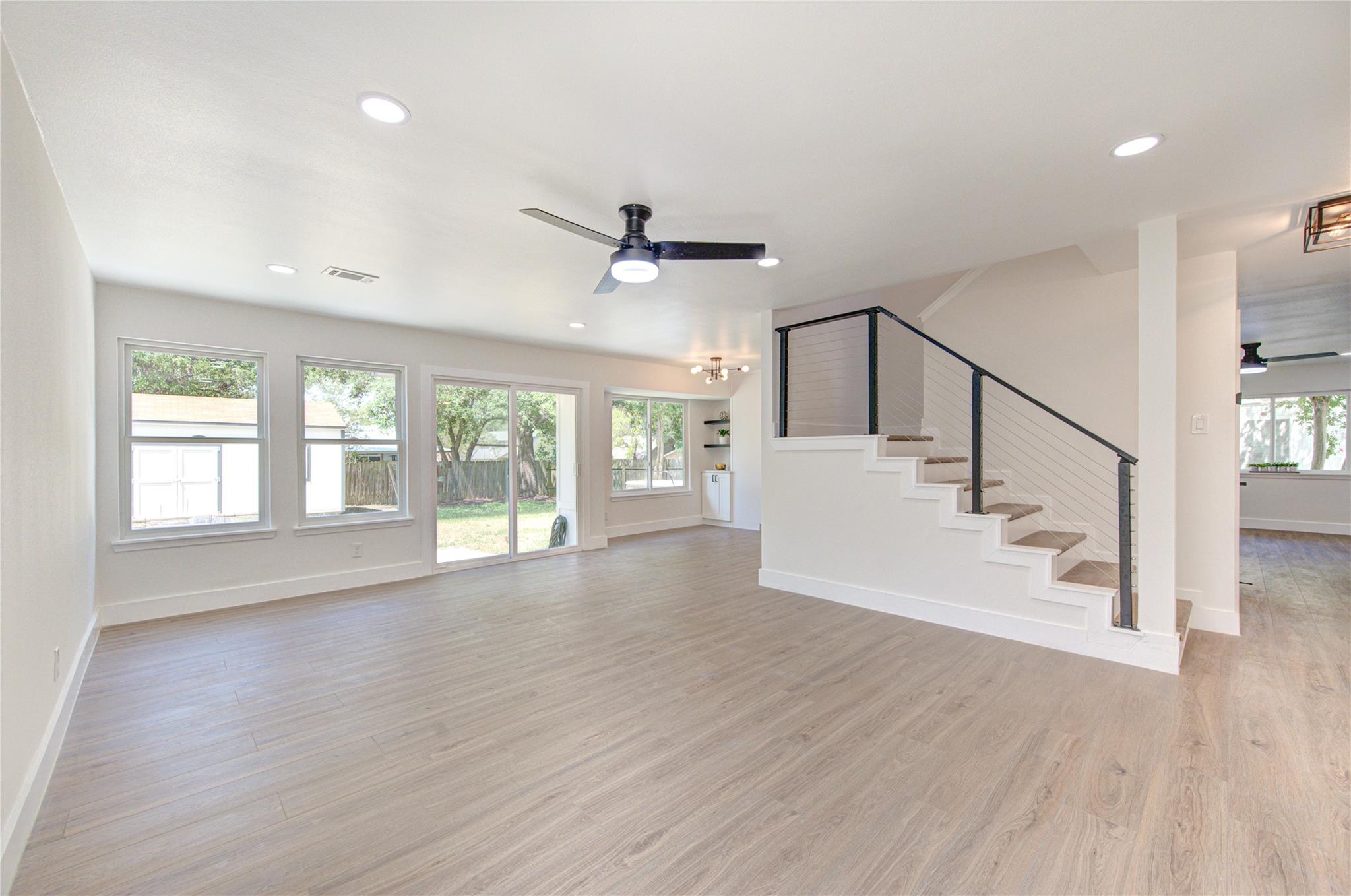 10070 Woodland Village DR — photo 3