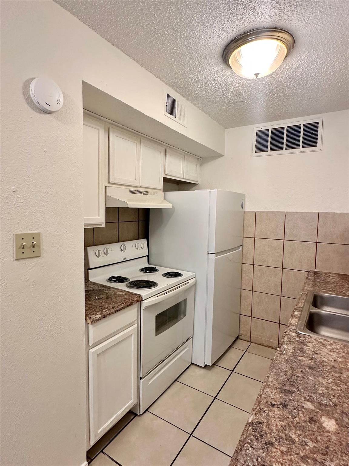 4322 Gillis ST #106 — photo 3