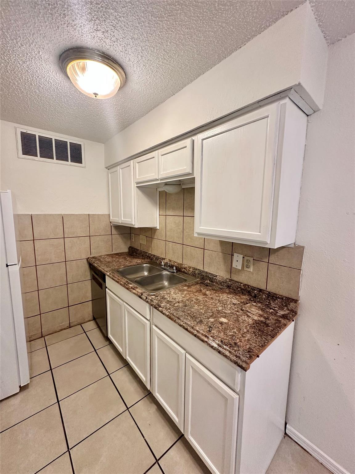 4322 Gillis ST #106 — photo 4