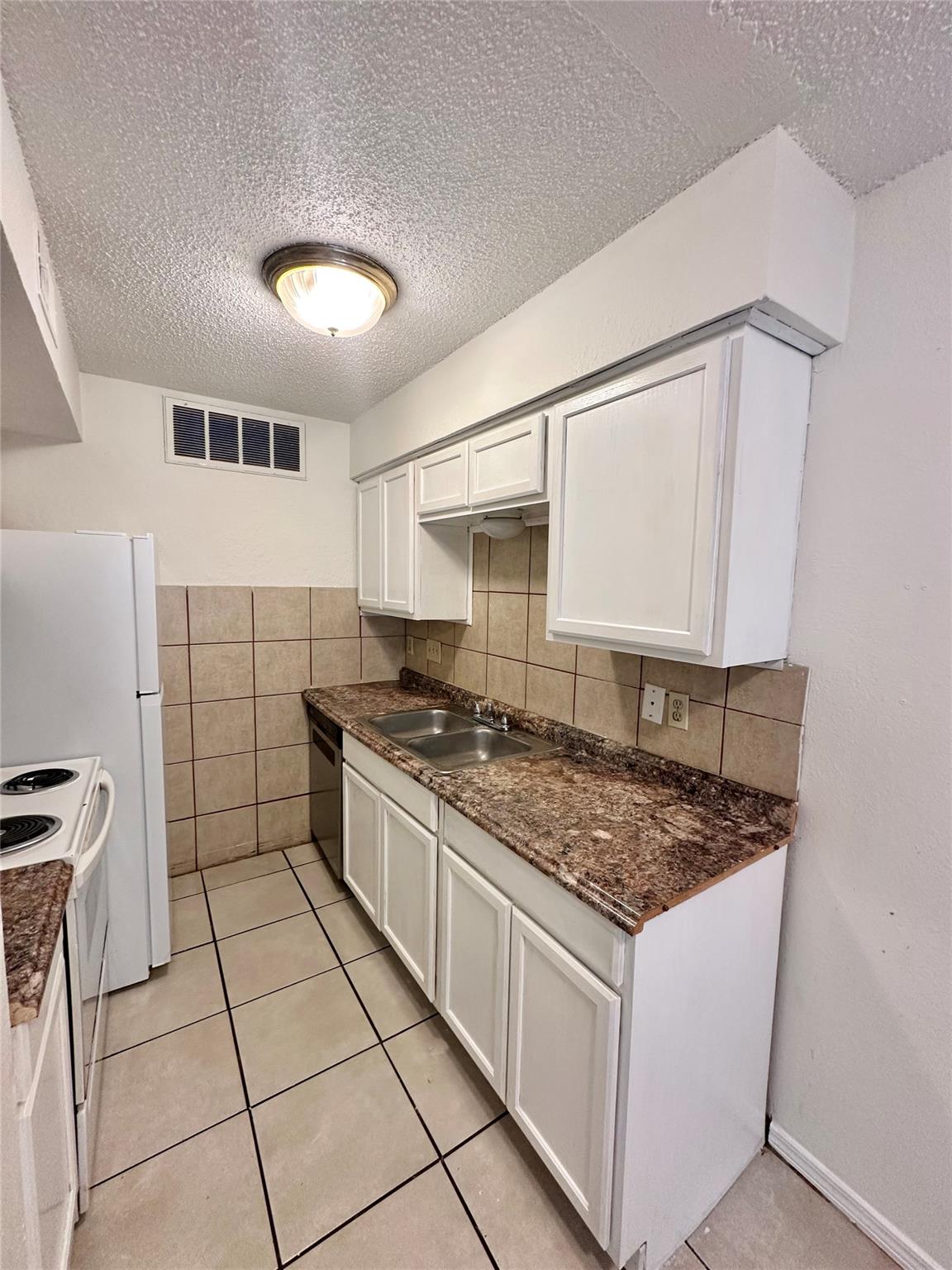 4322 Gillis ST #106 — photo 5