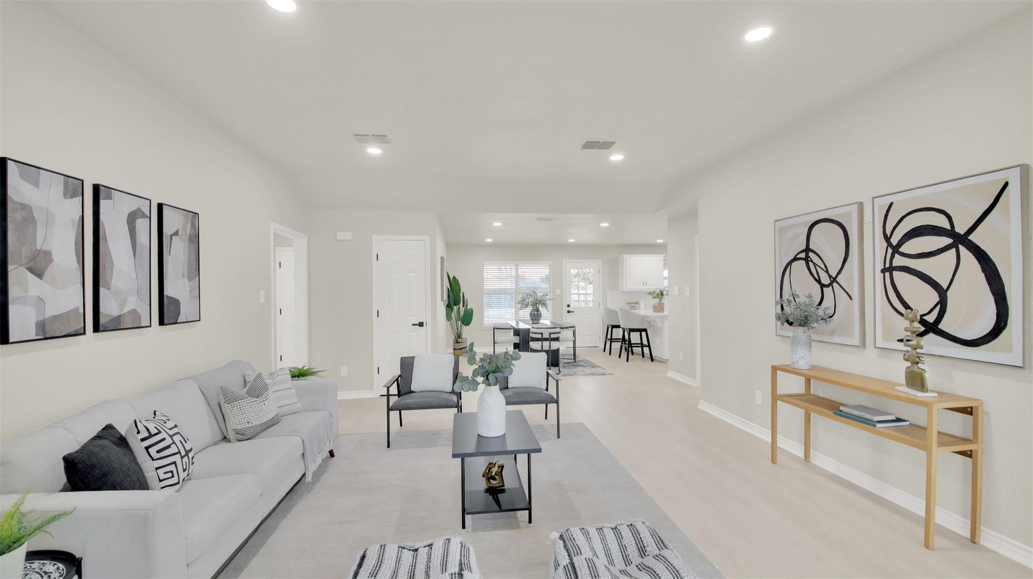 131 Meadow Valley LOOP — photo 3