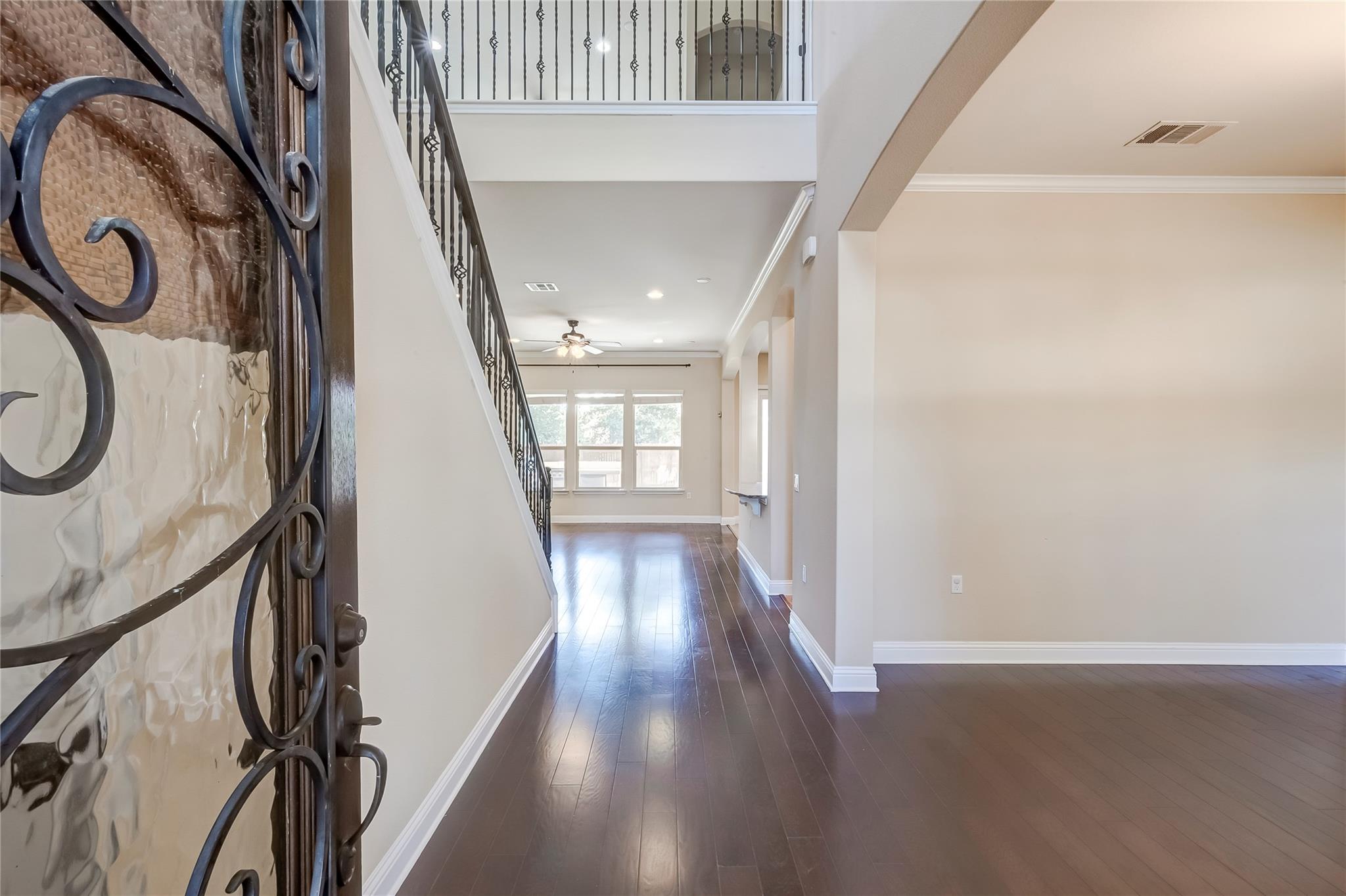 16009 Jeffs LN — photo 4