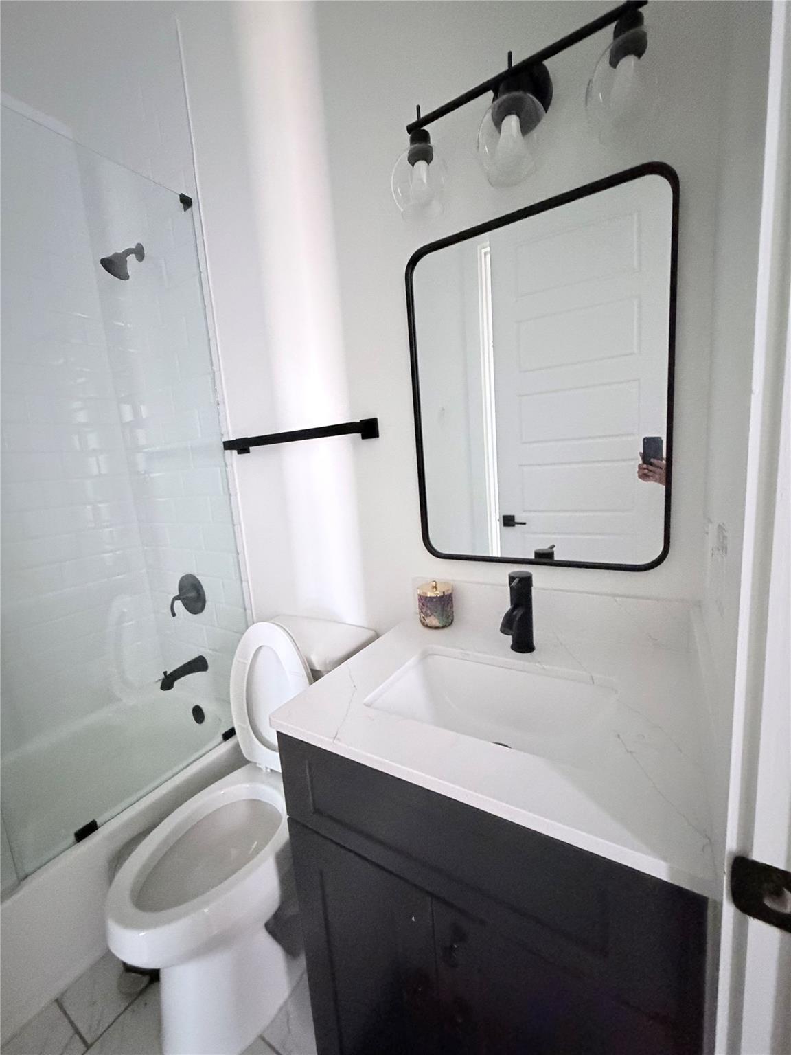 1417 Kramer LN #24 — photo 3