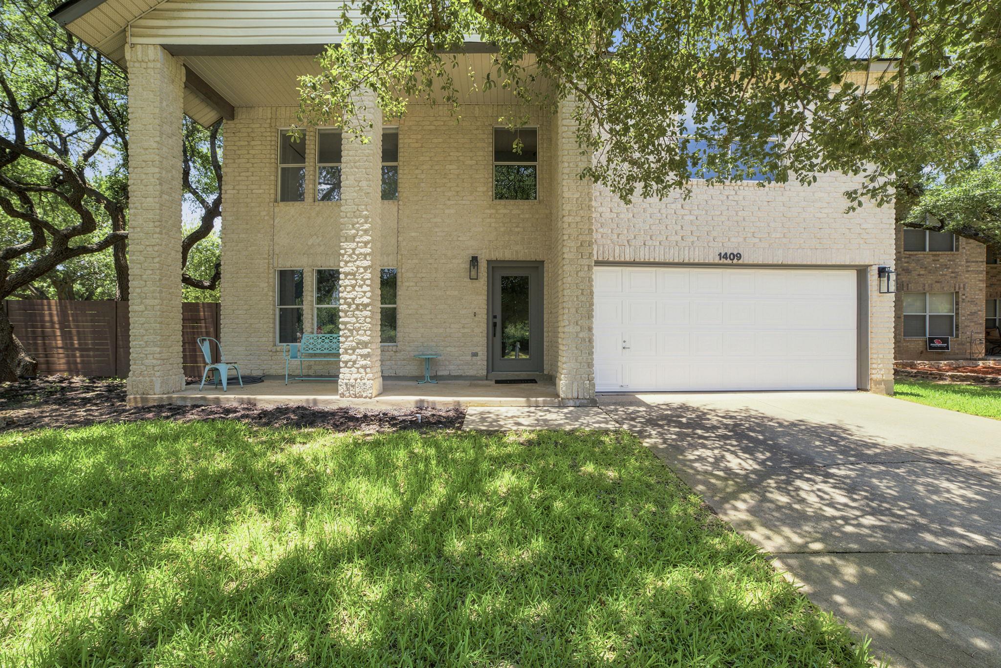 1409 Chalk LN — photo 3