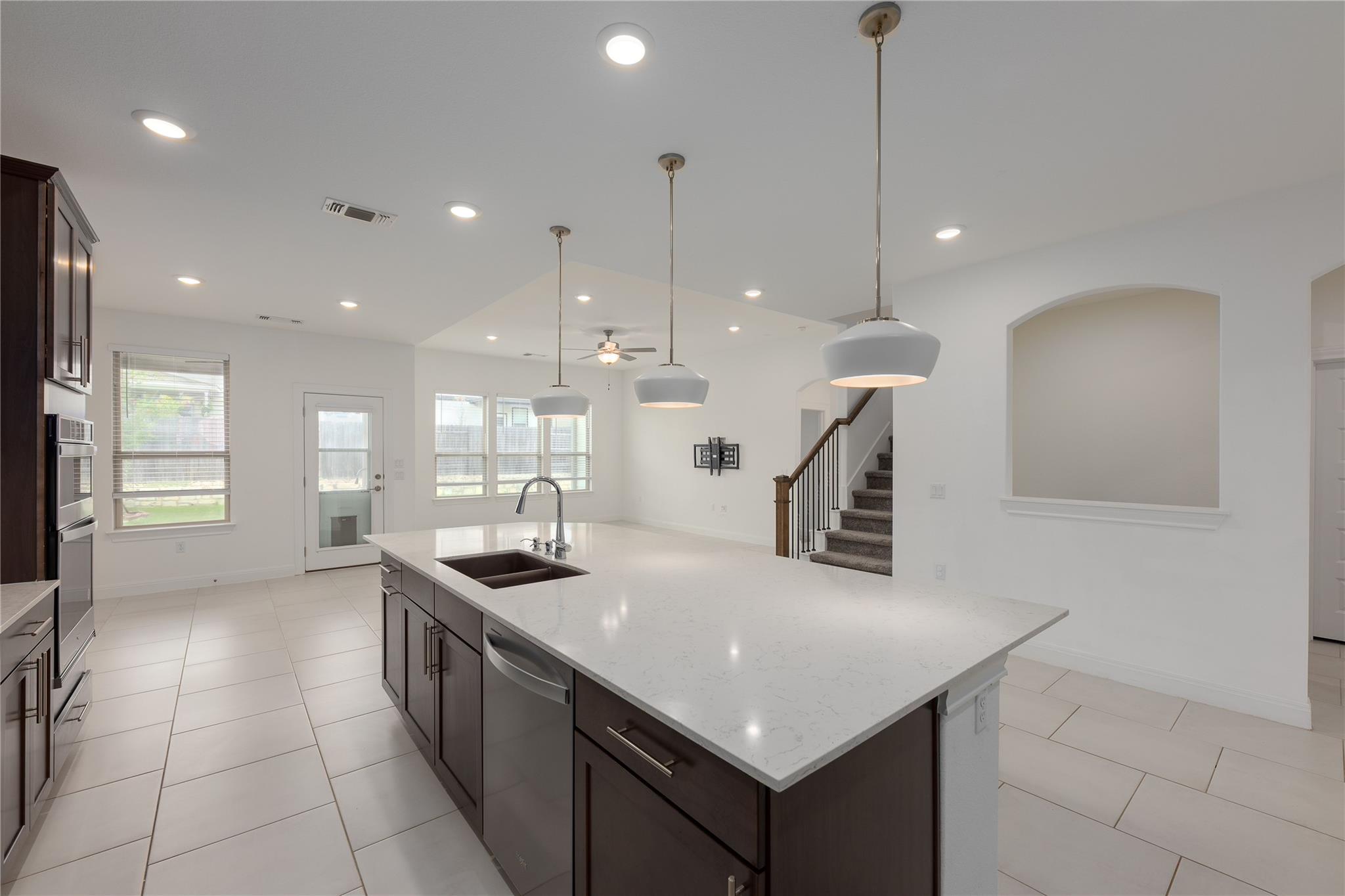 10408 Spanish Jennet WAY — photo 3