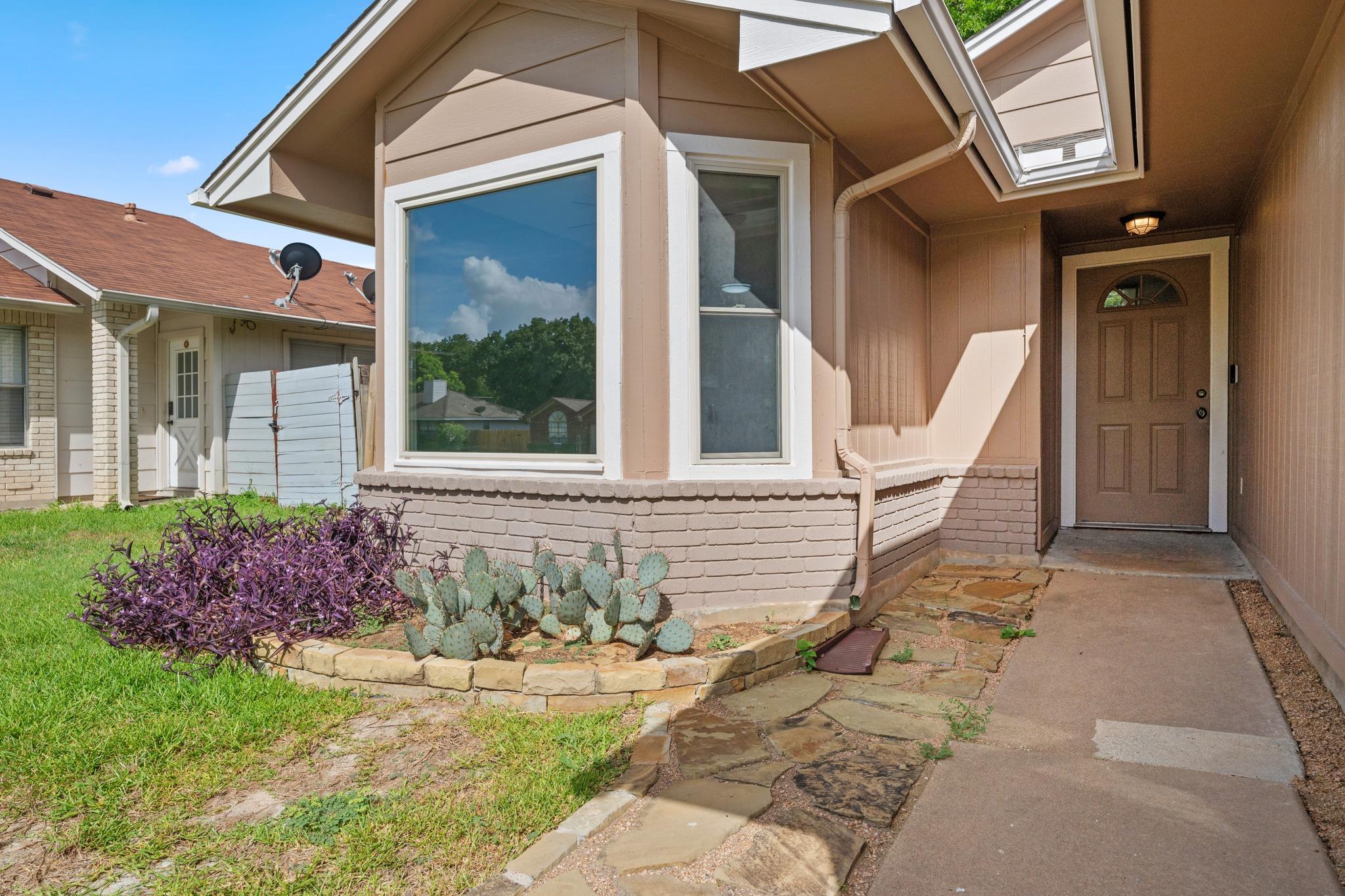 16308 Parkway DR — photo 4