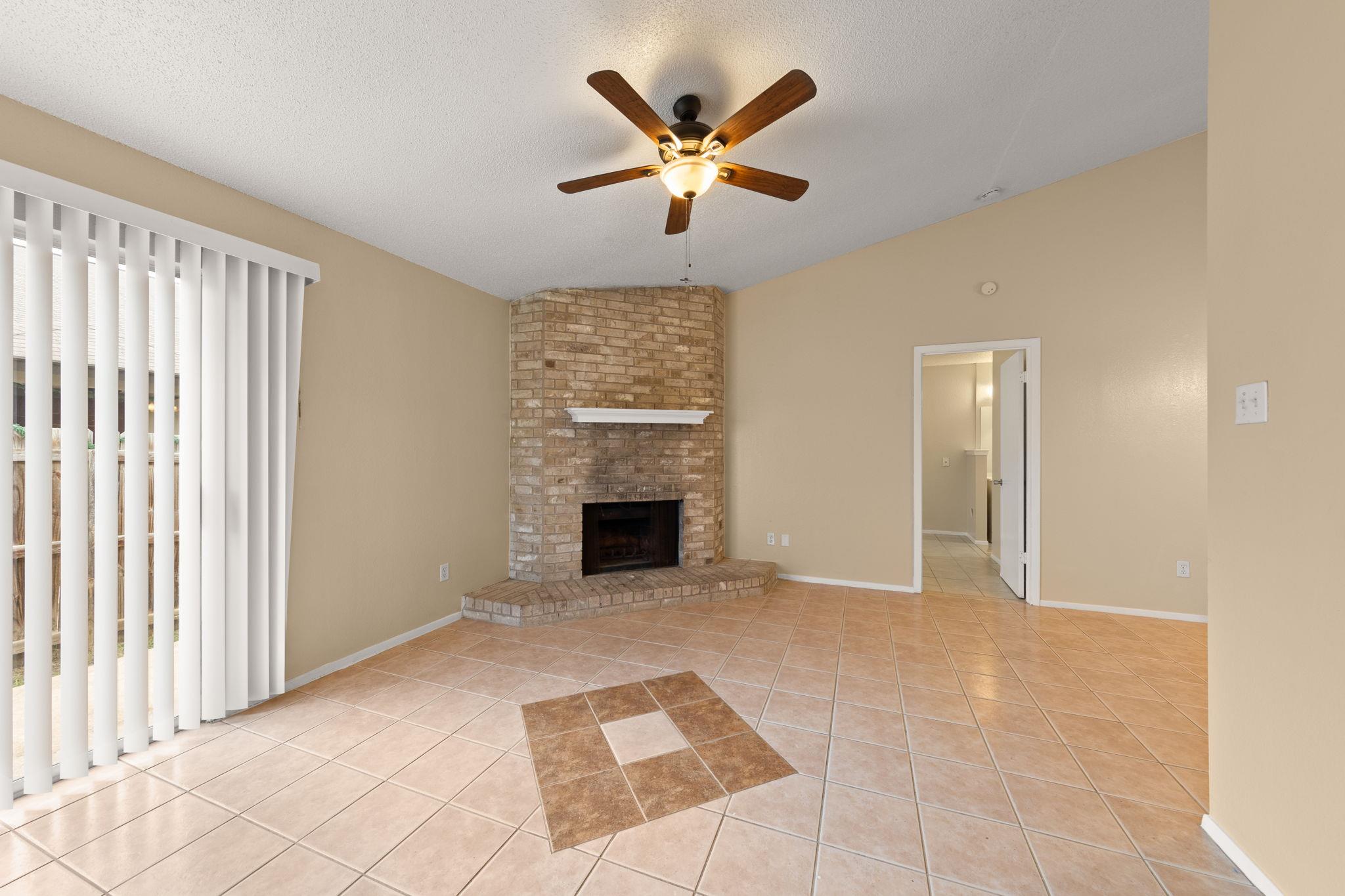 313 Greenlawn BLVD — photo 3