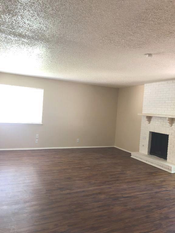 9009 Quail Valley DR #B — photo 3