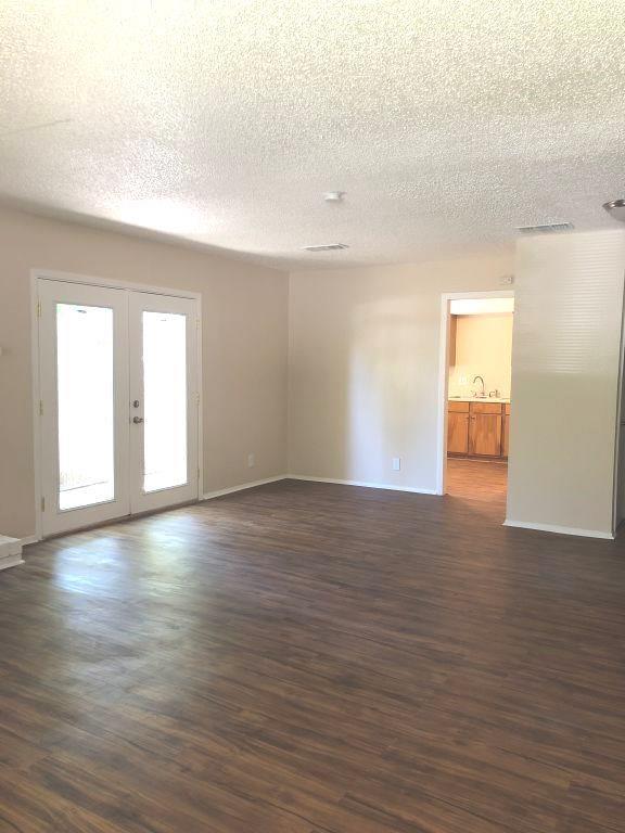 9009 Quail Valley DR #B — photo 4