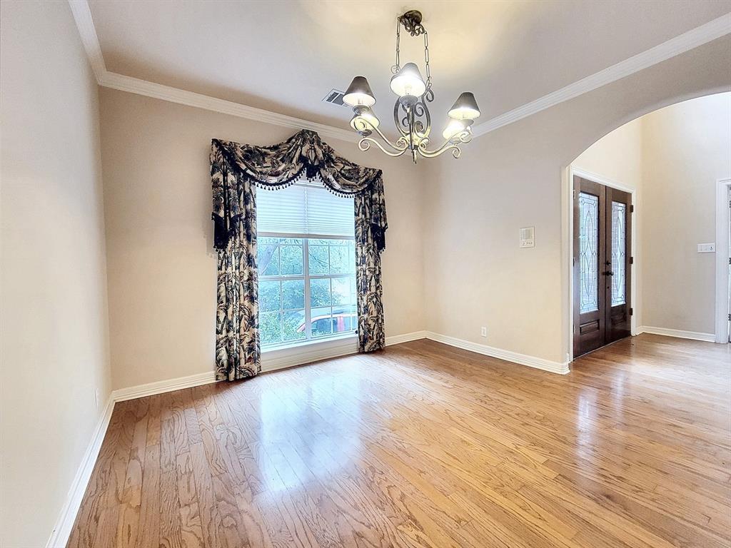 10526 Grand Oak CIR — photo 5