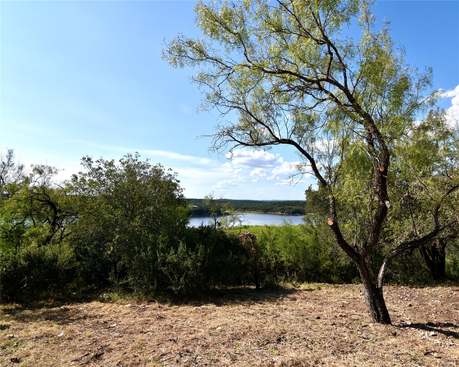 637 Wesley Ridge DR — photo 4