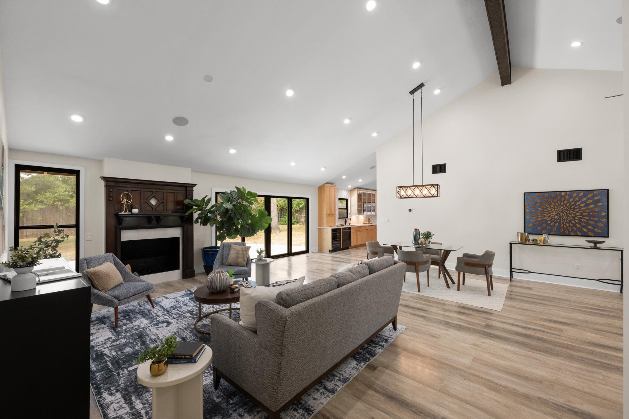 2205 Monarch DR — photo 3