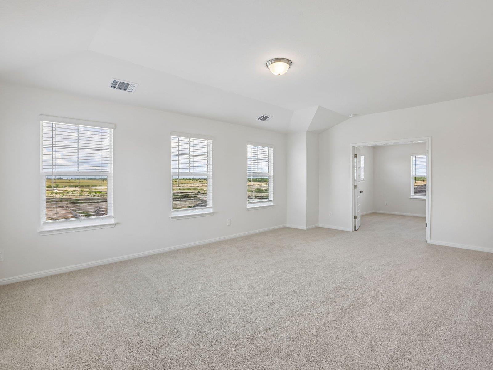 808 Loriner WAY — photo 5