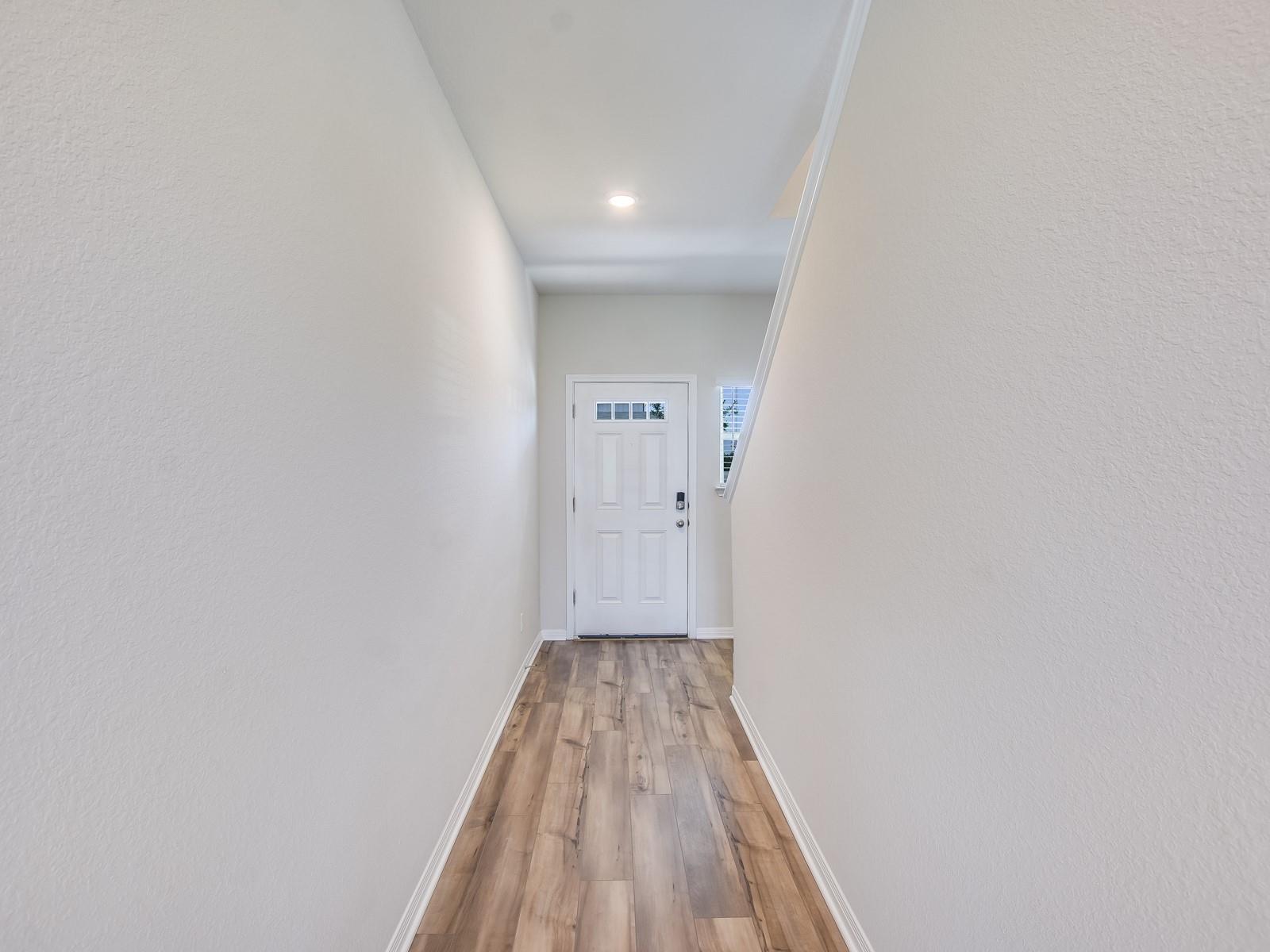109 Rivendale ST — photo 3
