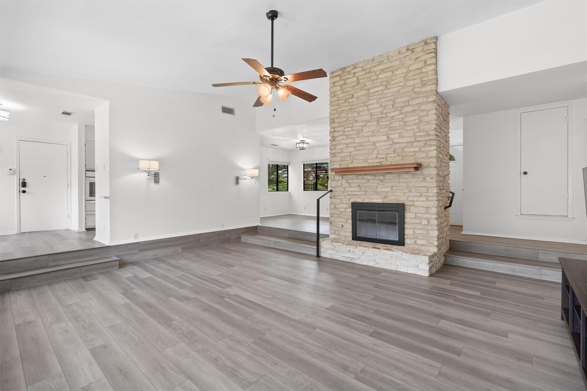 3602 Serena Woods CT — photo 5