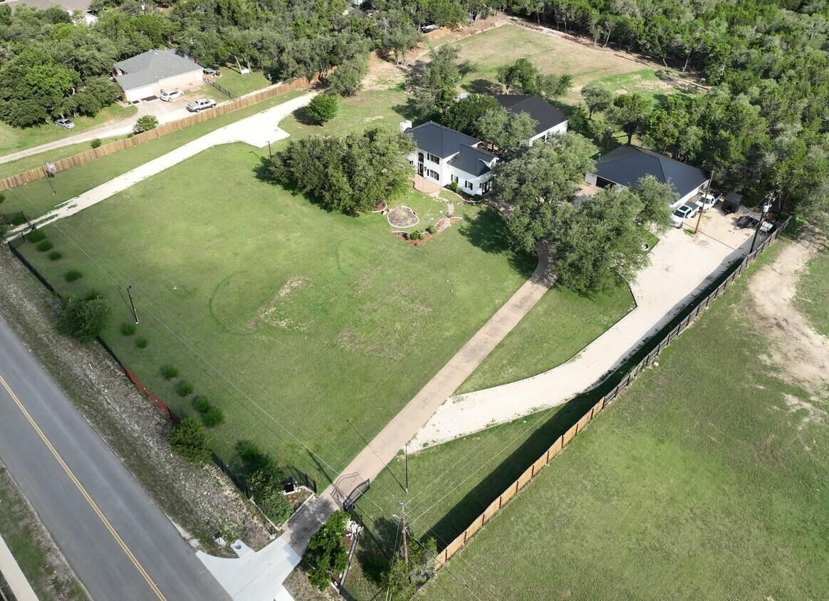 102 County Road 180 — photo 3