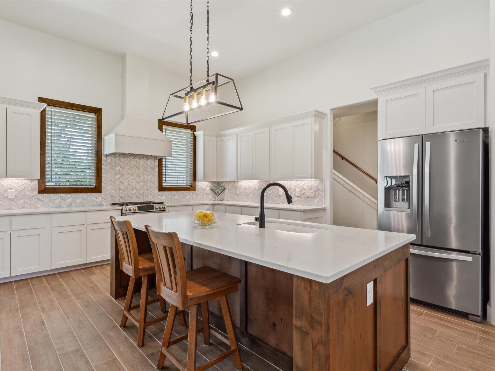 8425 Anna's Spring DR — photo 3