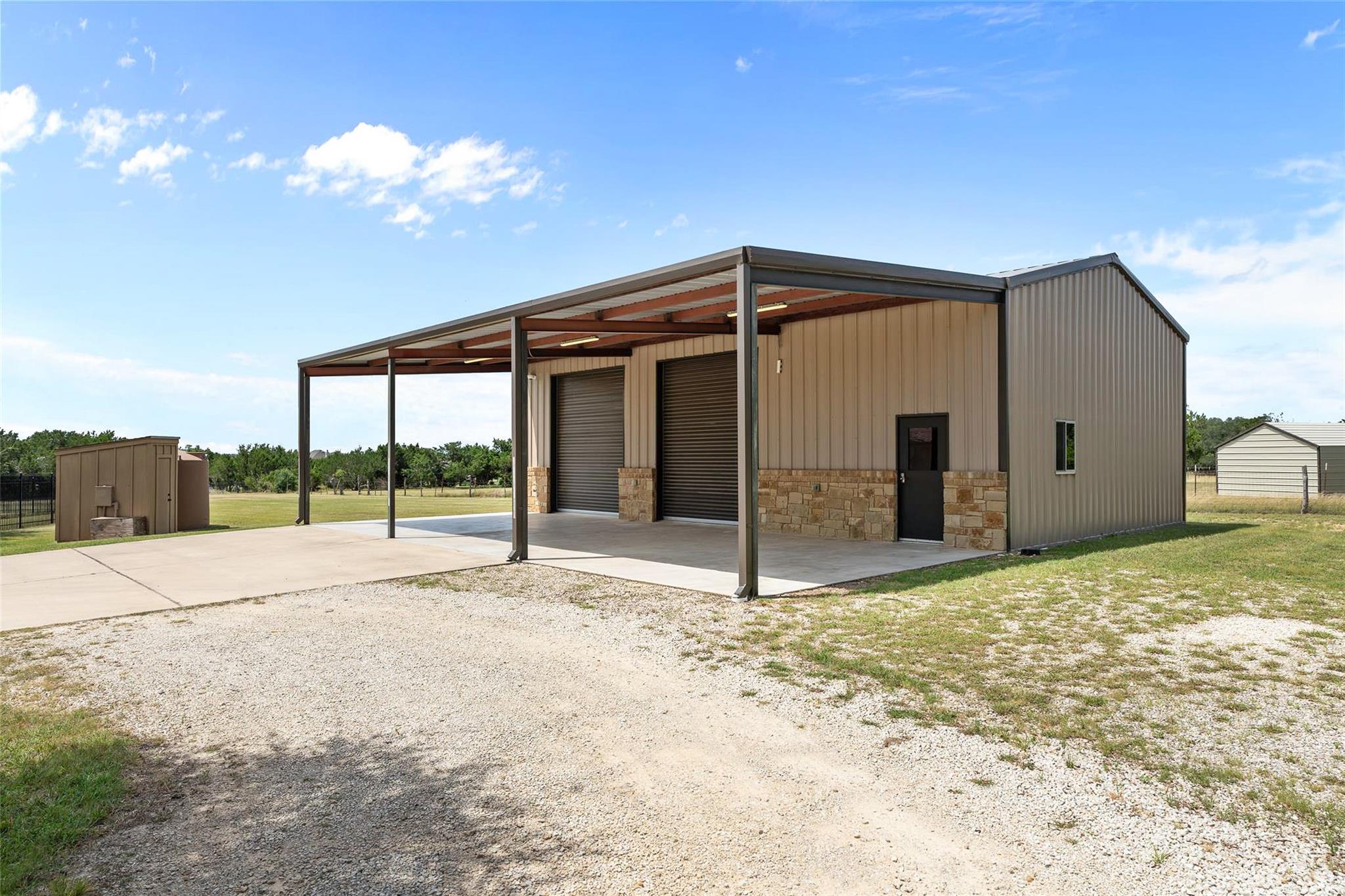 149 Sunrise CIR — photo 4