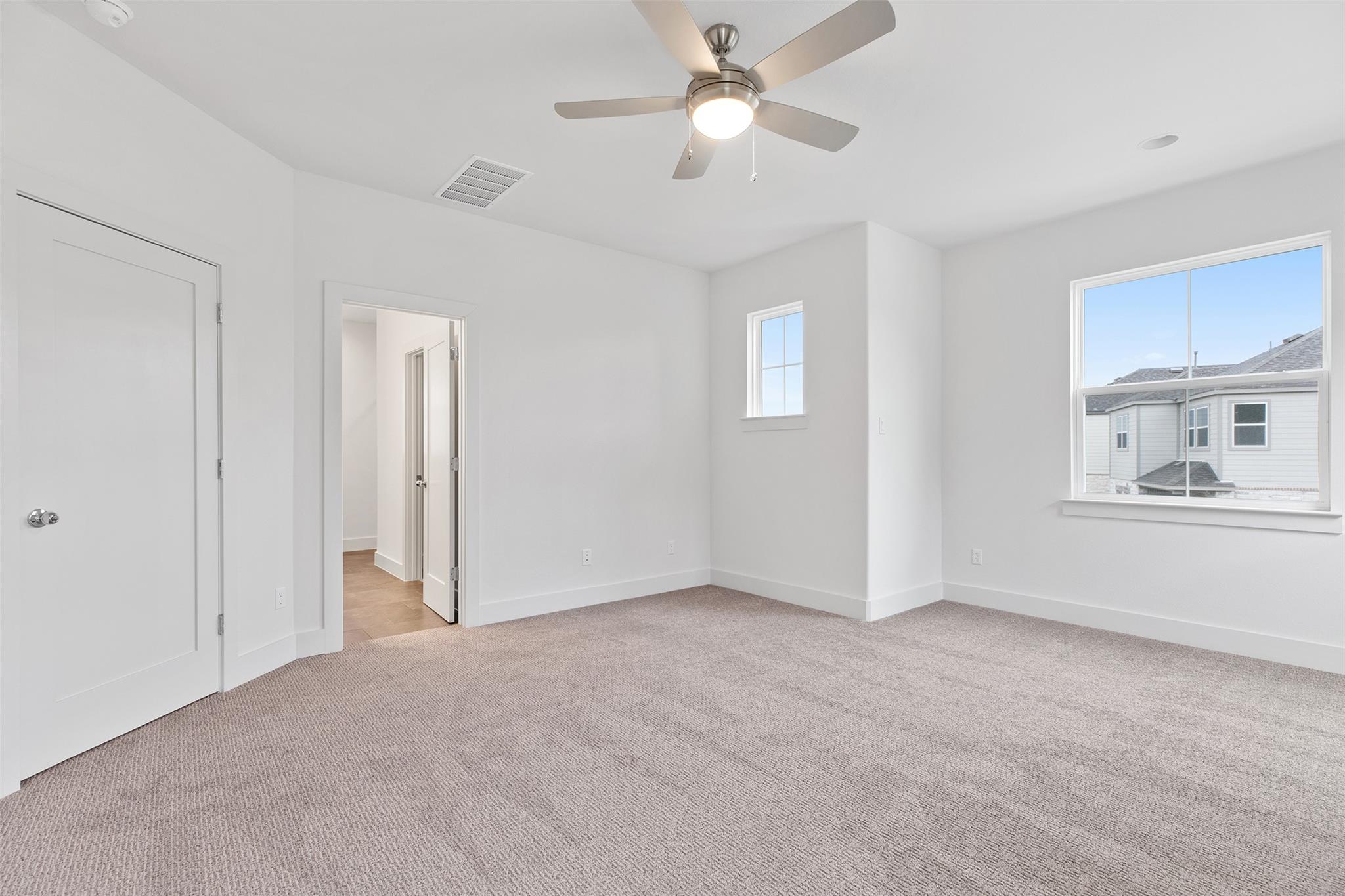 1531 Red Bud LN #28 — photo 4