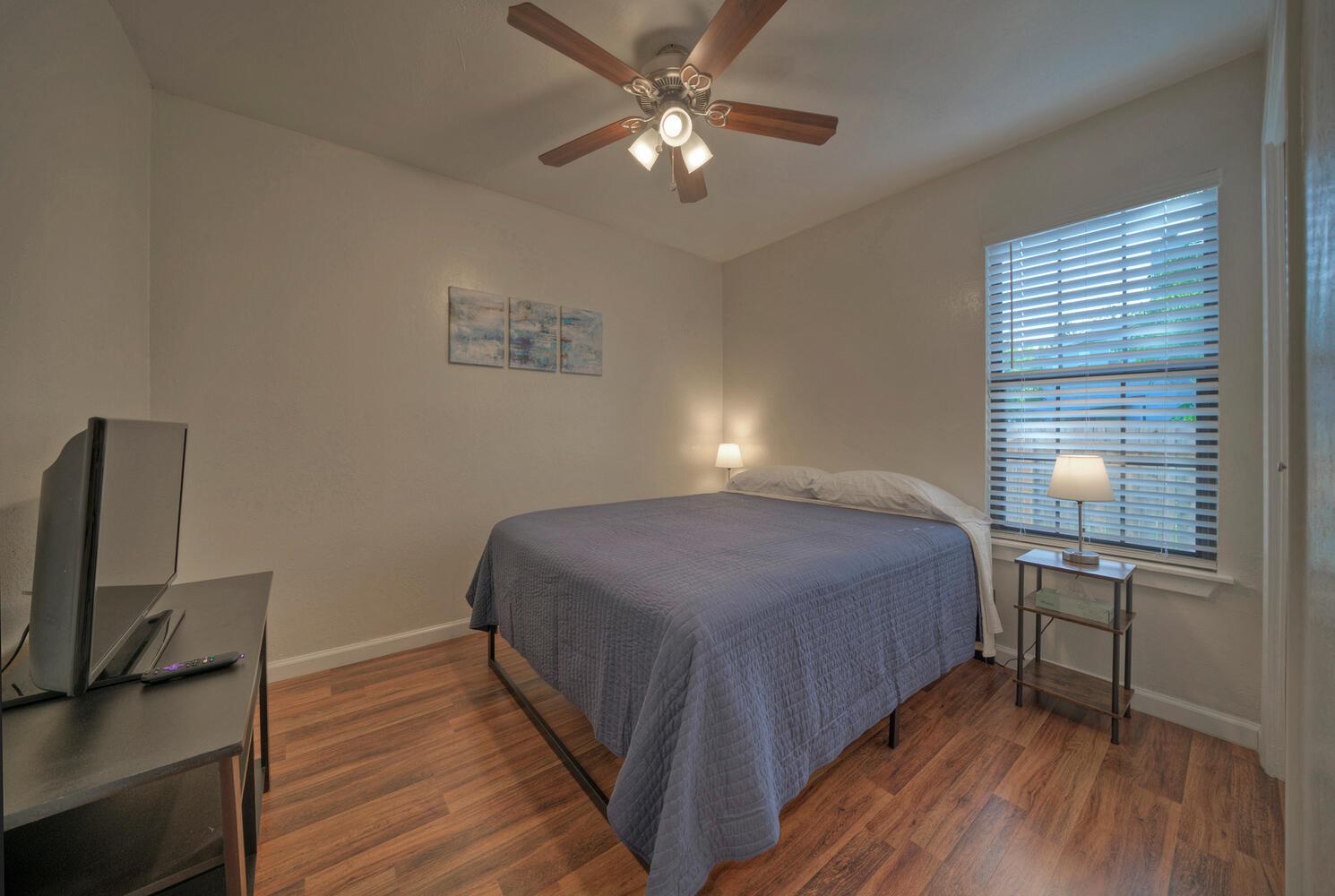 1004 Hyridge ST — photo 3