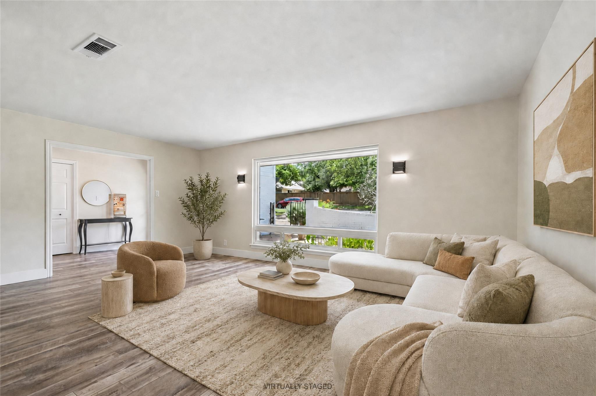 9203 Comburg DR — photo 4