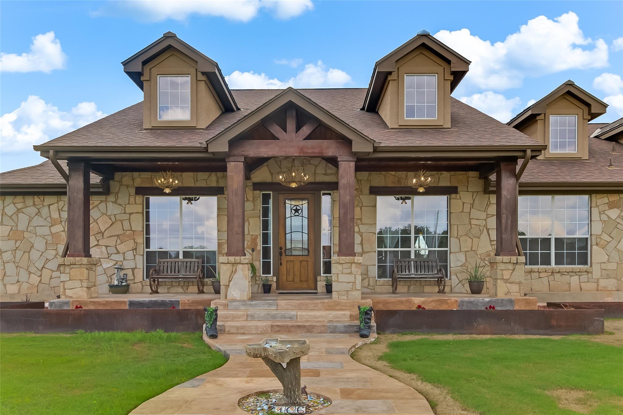 106 Deep Lake DR — photo 3