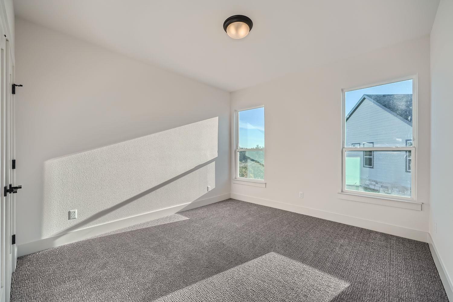 1531 Red Bud LN #27 — photo 4