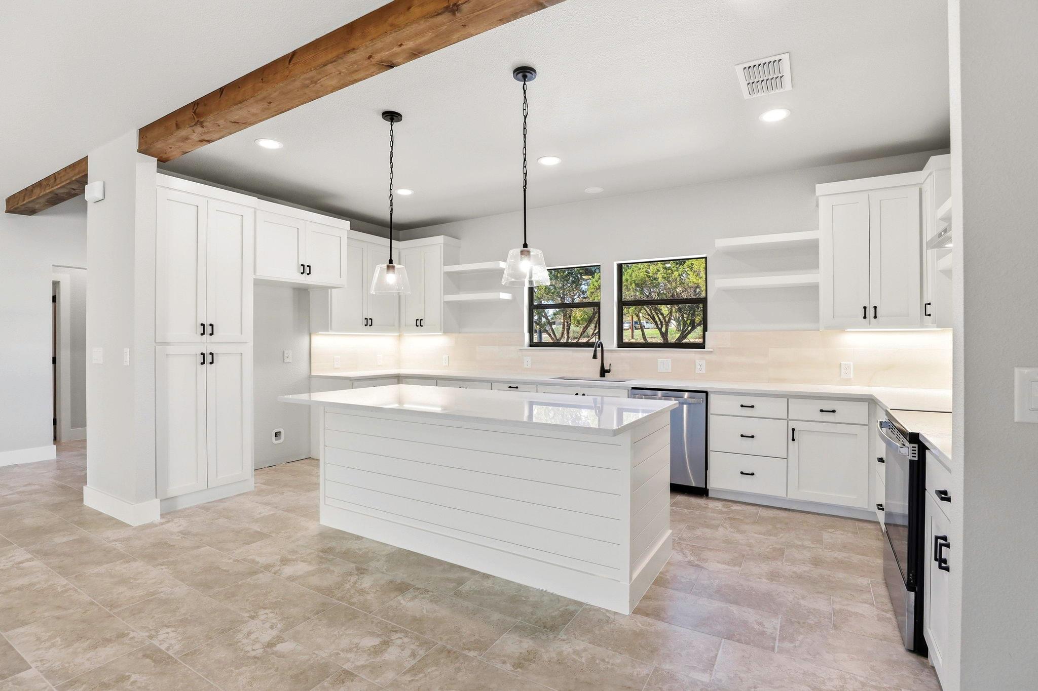 1615 Rocky Ridge Loop — photo 4