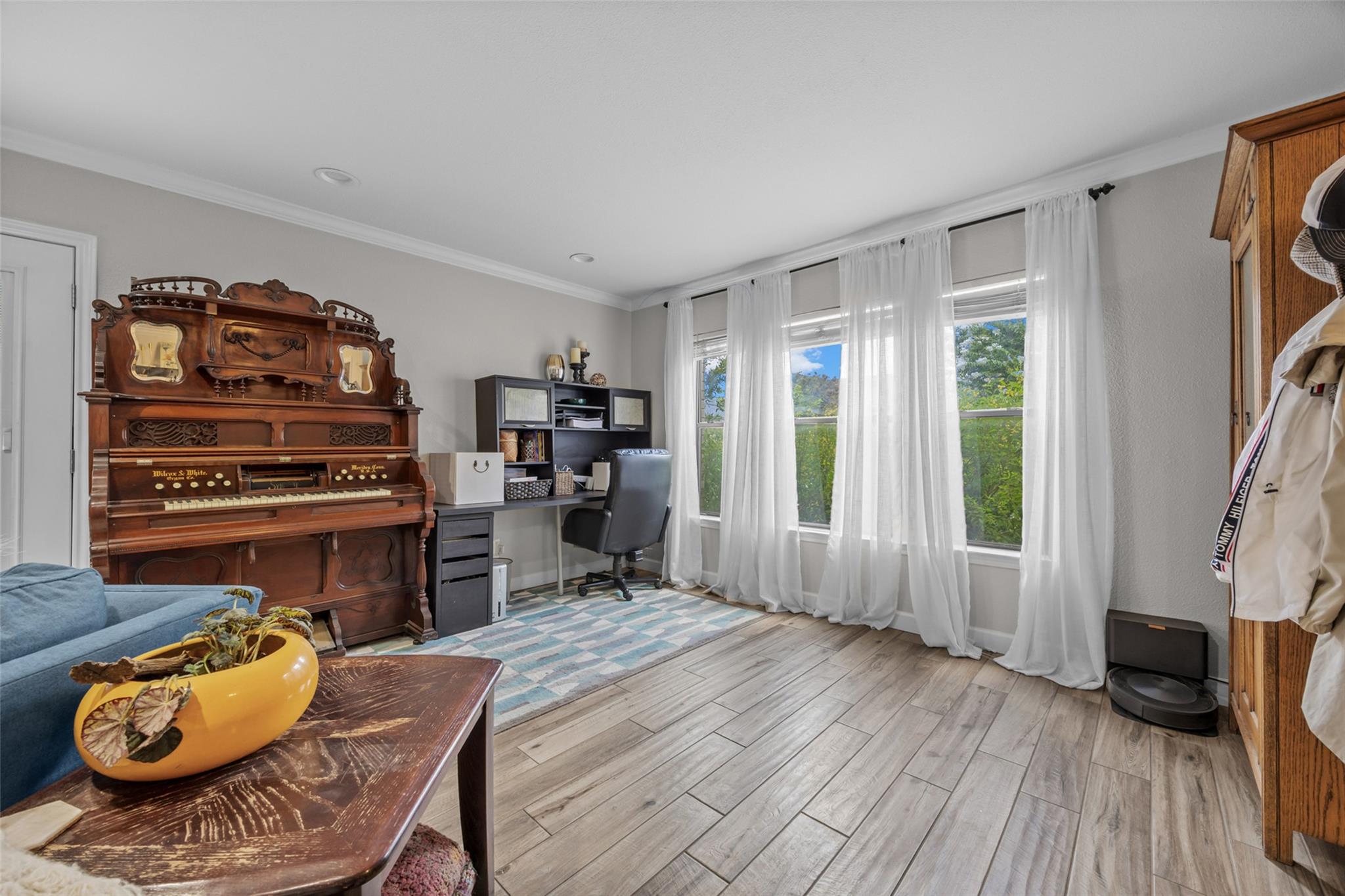 1187 Forest Bluff TRL — photo 4