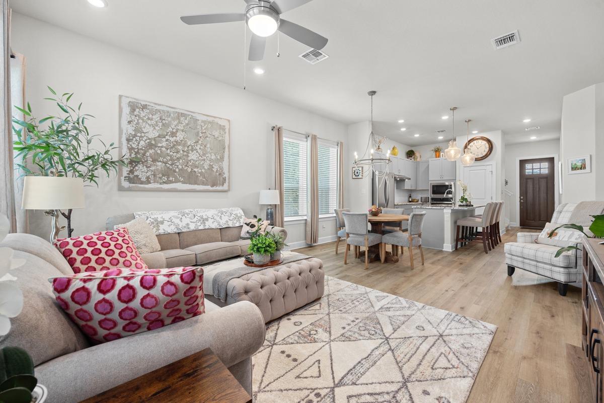 144 Monterey Oak TRL — photo 5