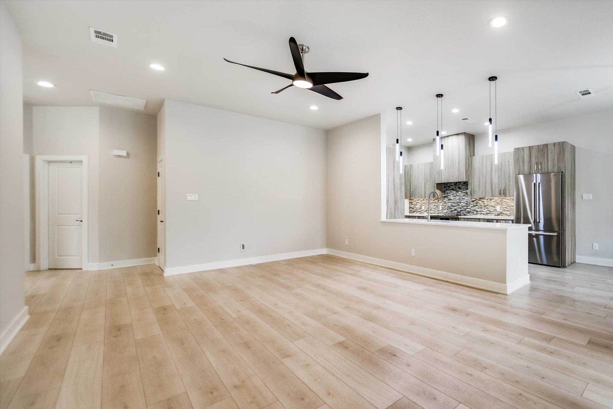 416 Hi CIR #B — photo 5
