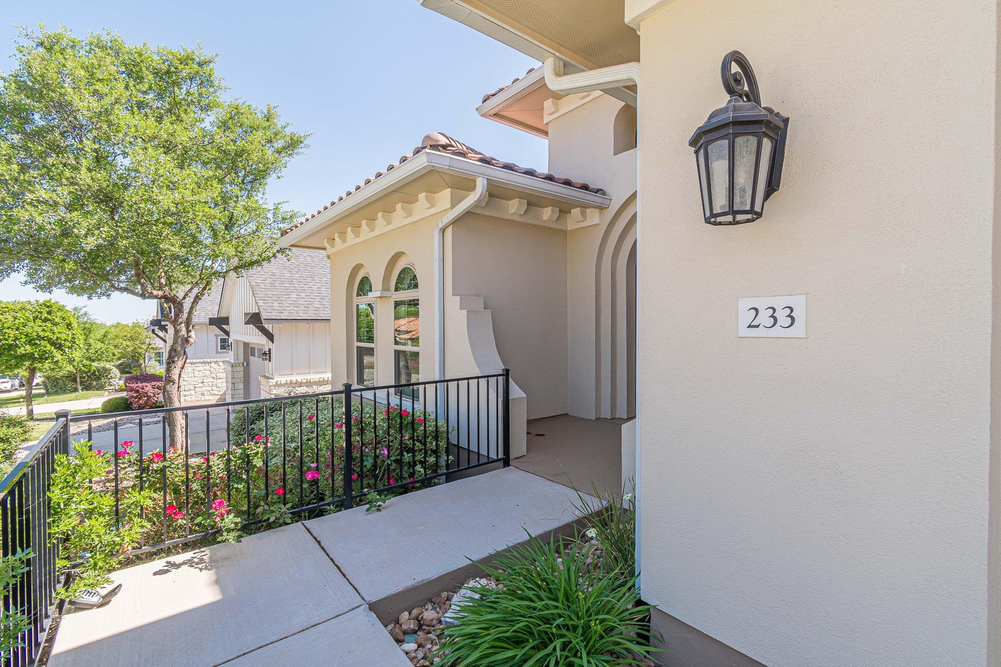 233 Hopping Peach ST — photo 3