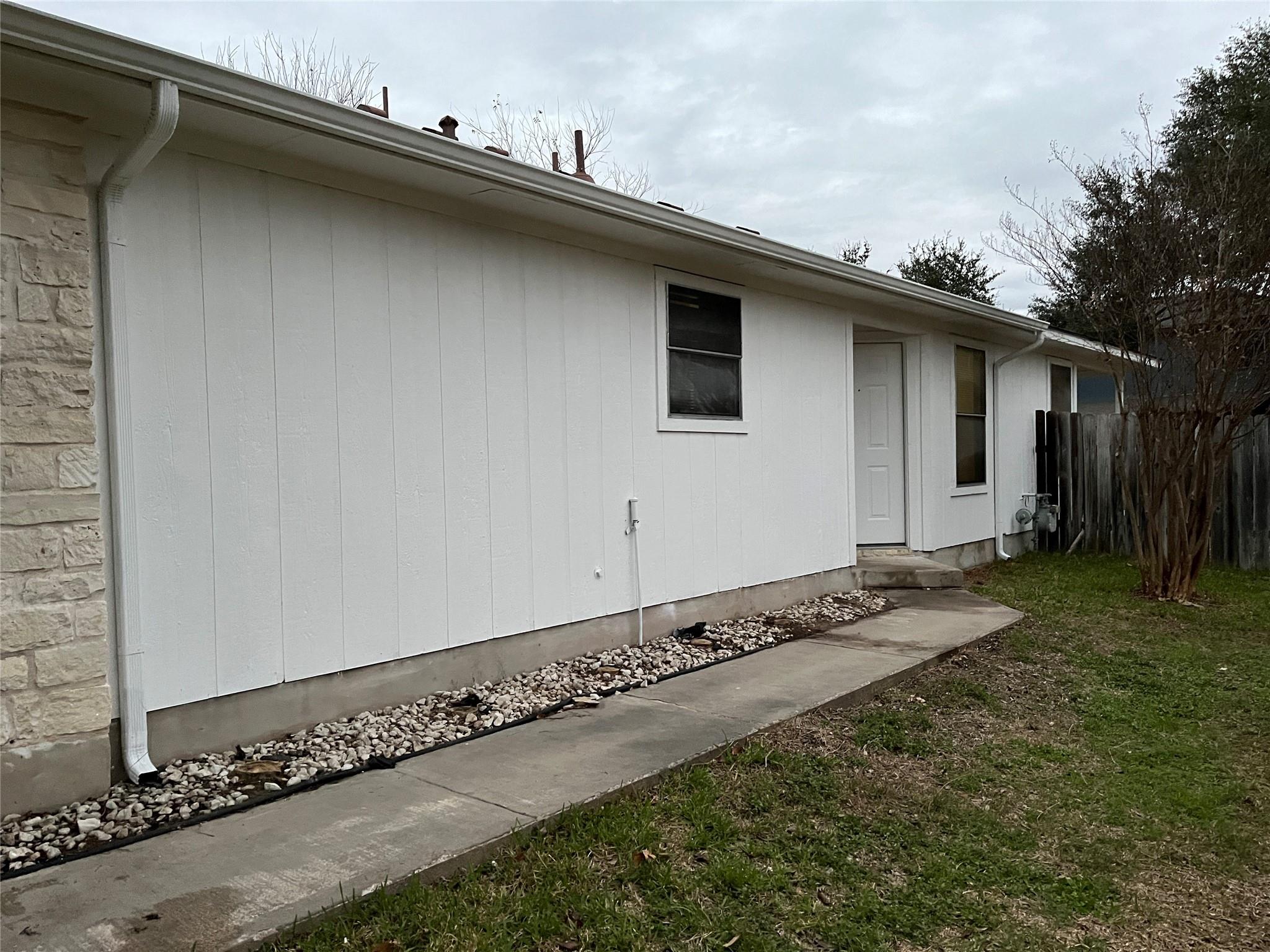 862 Latteridge DR — photo 4