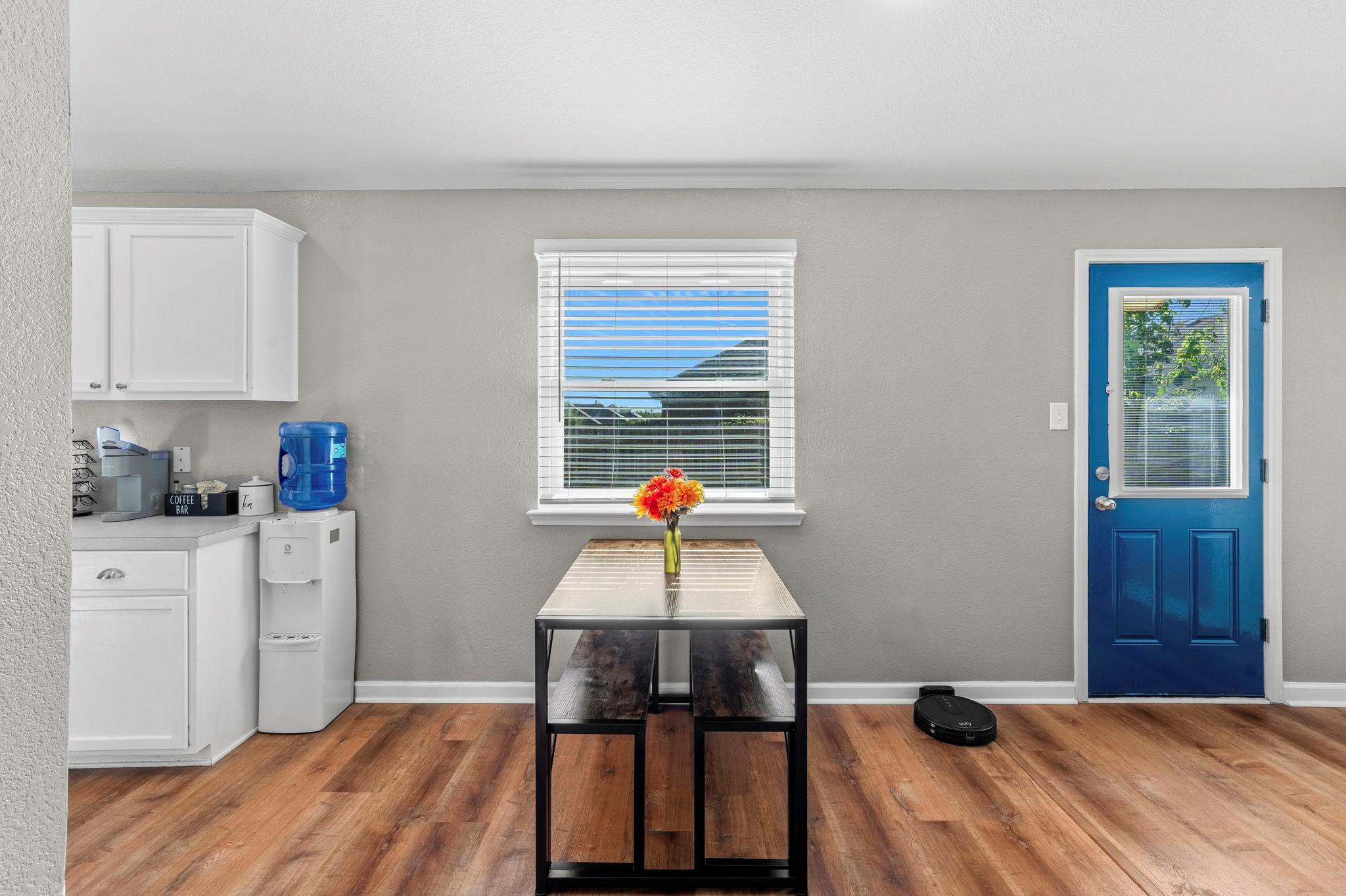 116 Soapstone DR — photo 4