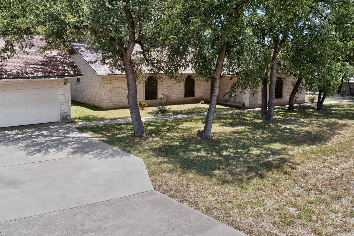 1002 Adventure LN — photo 4
