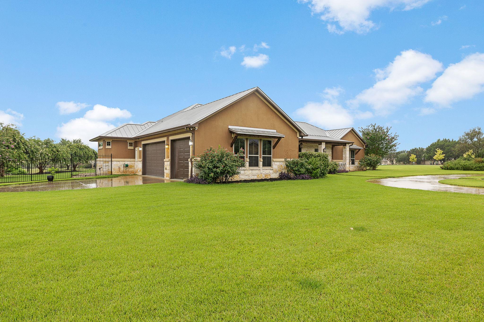 201 Eagle Valley LN — photo 4