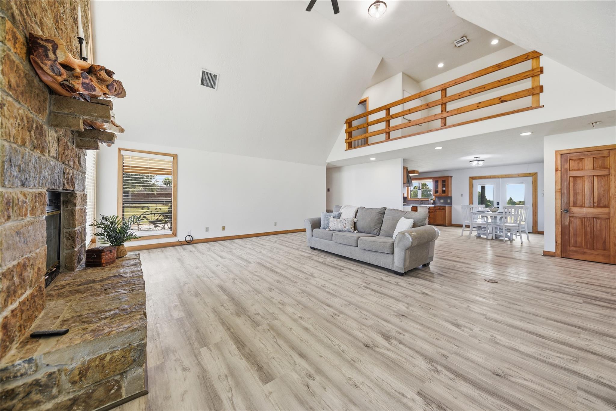 3090 Old Navasota RD — photo 4