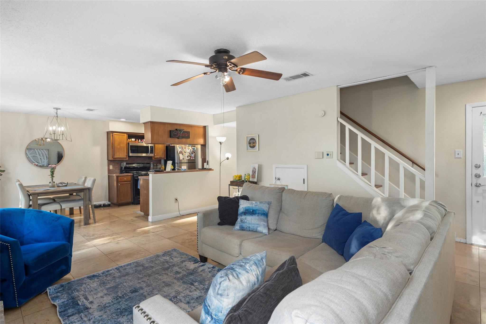 6492 Hart LN — photo 3