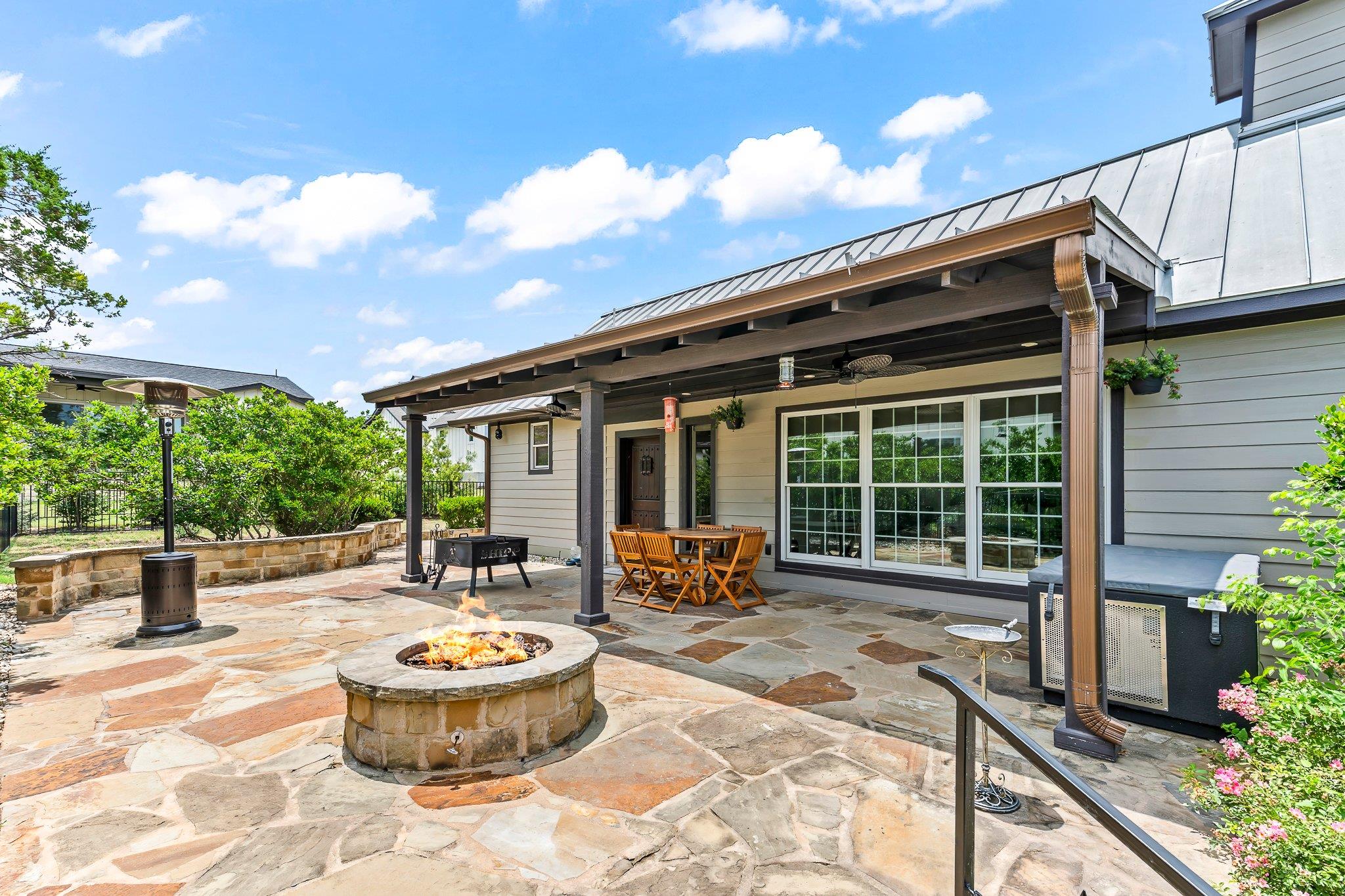 2108 Quiet Stables CIR — photo 4