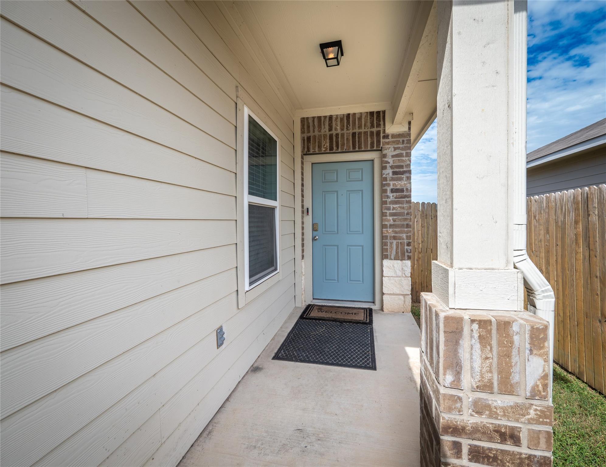 624 Independence Ave — photo 4