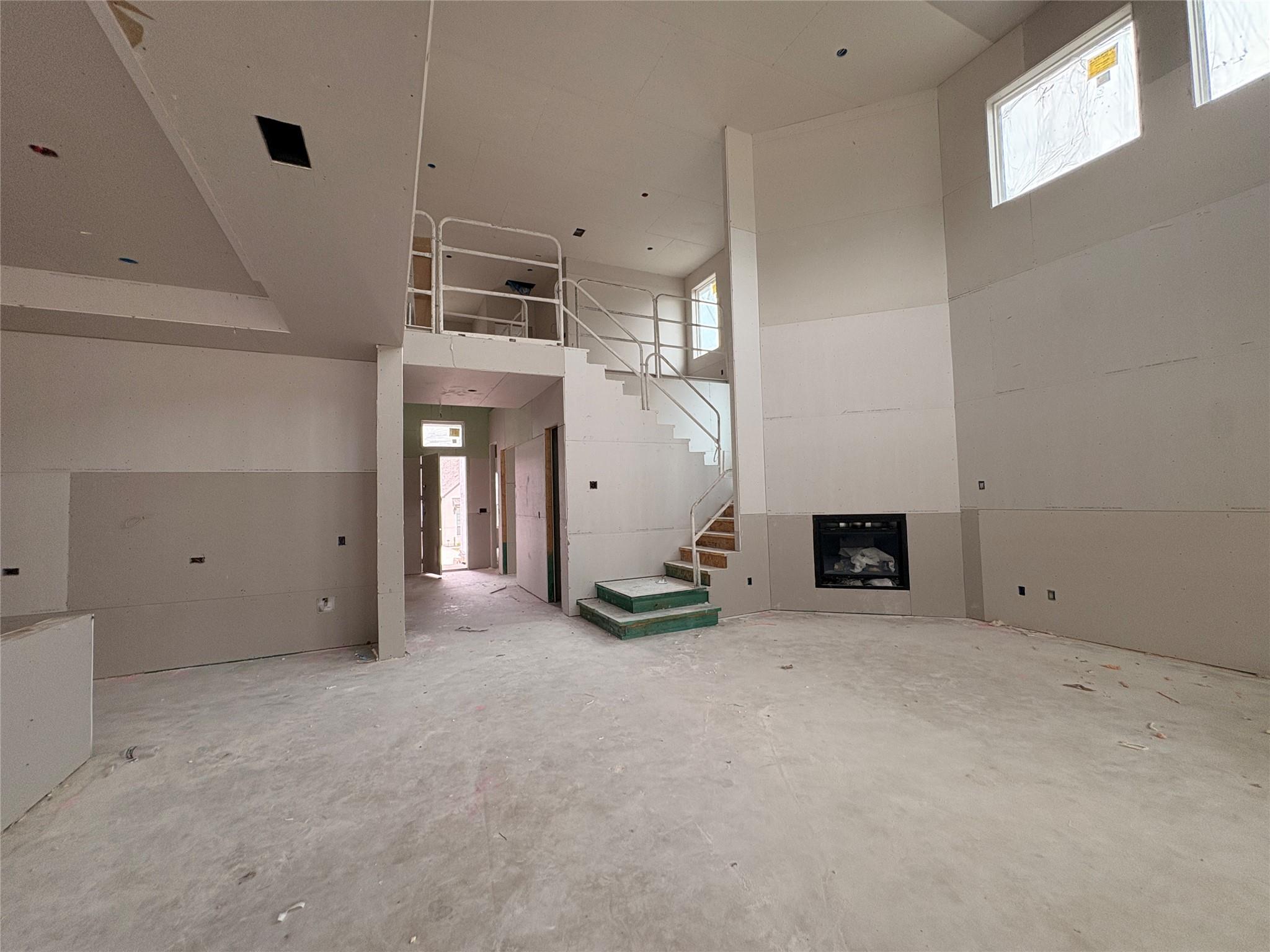 1404 Jolie Rose BND — photo 3